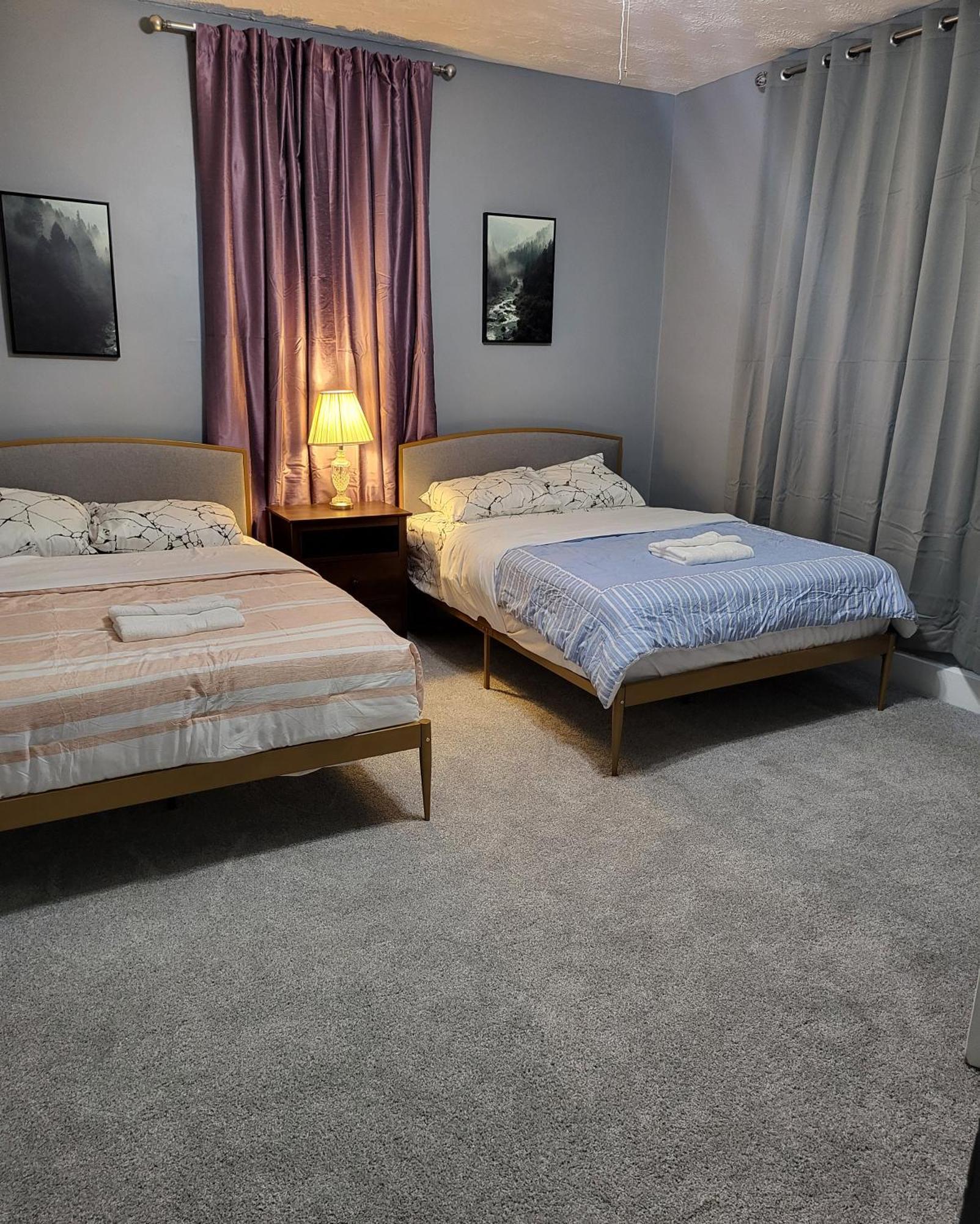 Guest Room With Two Double Beds In Columbus Oh, Airport Location Εξωτερικό φωτογραφία