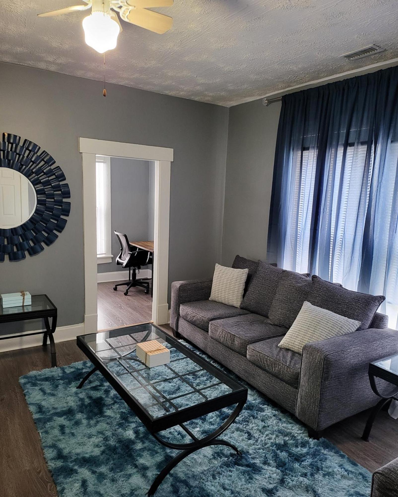 Guest Room With Two Double Beds In Columbus Oh, Airport Location Εξωτερικό φωτογραφία
