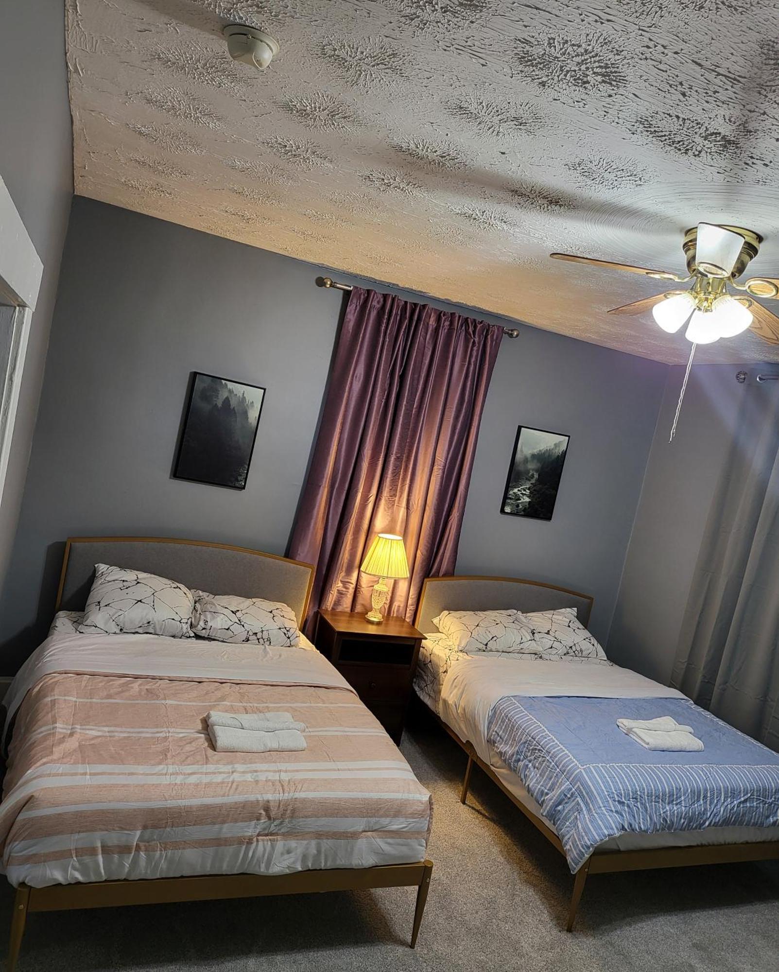 Guest Room With Two Double Beds In Columbus Oh, Airport Location Εξωτερικό φωτογραφία